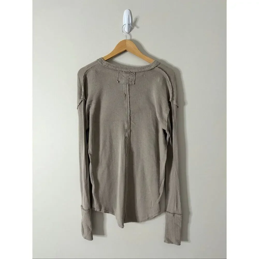 Free People Colby Raw Edge Top in Atmosphere Pullover Size Large NEW‎